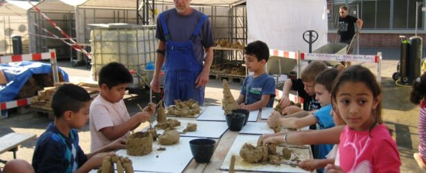 Ausflug: Bauen mit Lehm